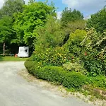 Campsite Familial - Terrasse, 2 Chambres, Jusqu'a 5 Pers. - Api-1-52-751 *