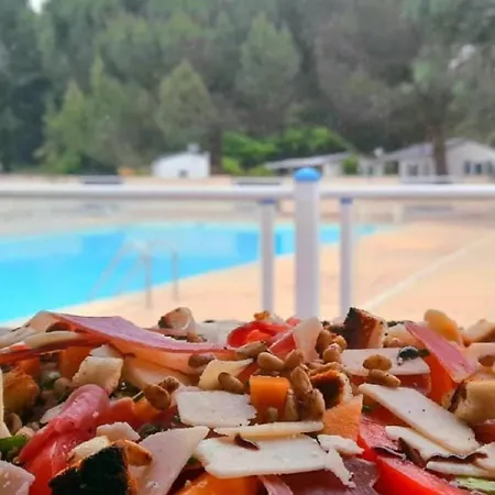 Camping Familial - Terrasse, 2 Chambres, Jusqu'a 5 Pers. - Api-1-52-751 *